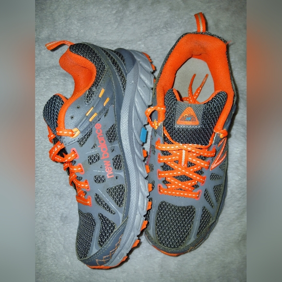 New Balance 610v4 Women’s Trail Running Sneakers - Picture 7 of 13